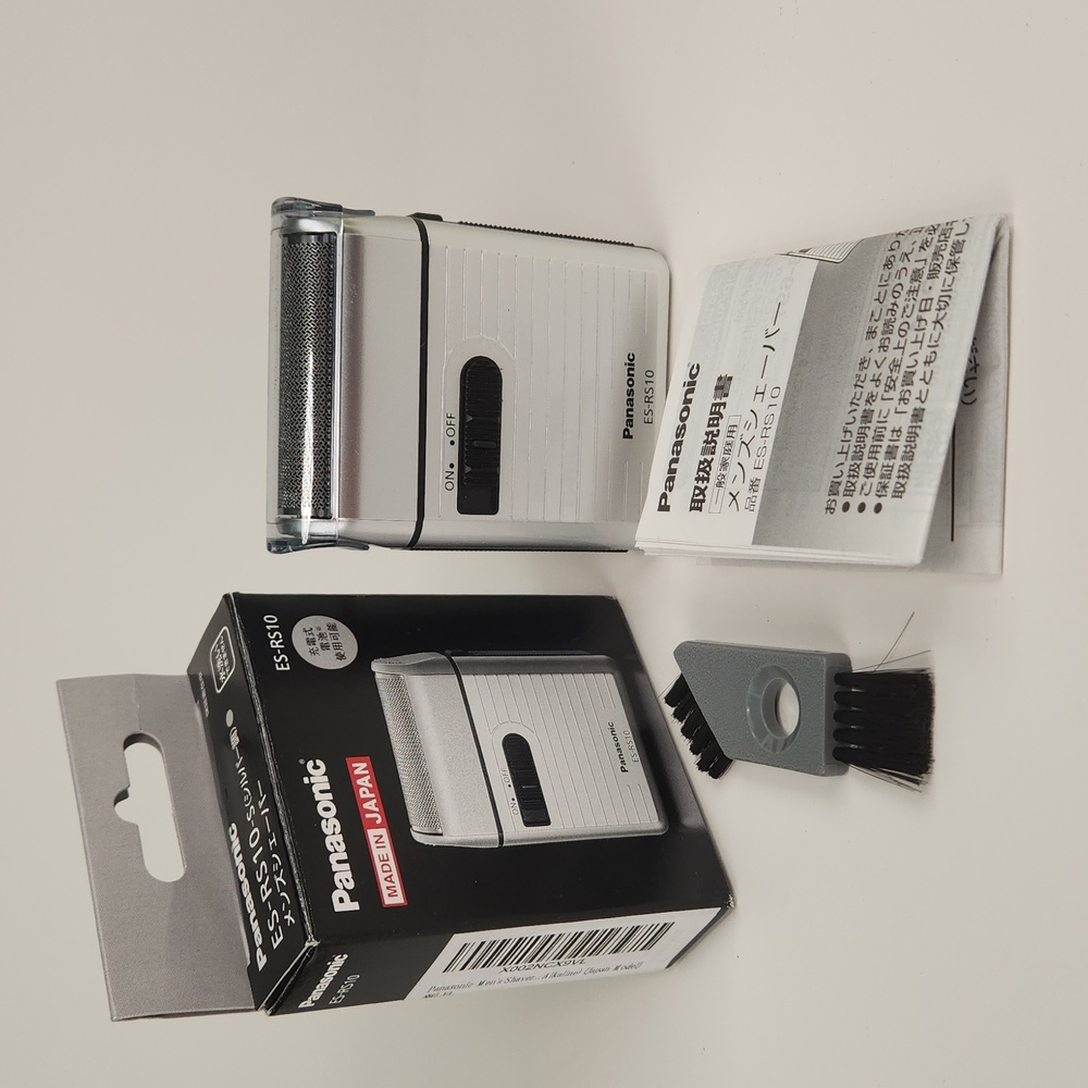 NWT Japanese PANASONIC ES-RS10 Compact Shaver w/ long-lasting stainless blade